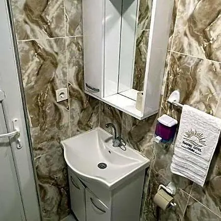 Baris Hotel